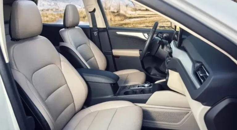 Carro Ford Escape híbrido - Ford