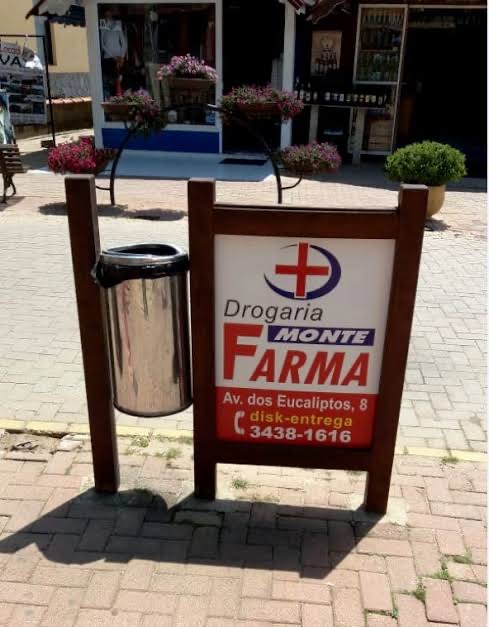 Mídia em mobiliario urbano - Grupo Kallas