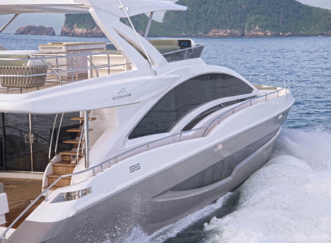 barco Super yacht 95pés. Intermarine
