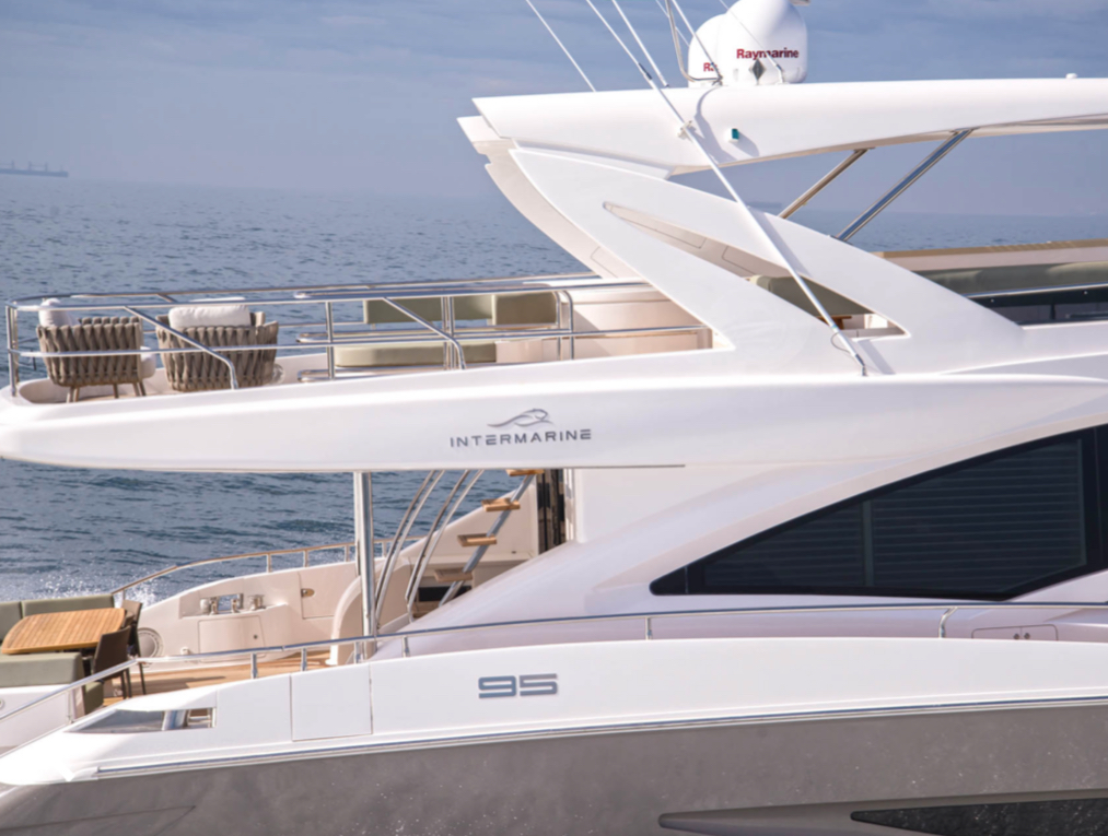 barco Super yacht 95pés. Intermarine