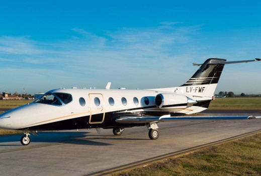 Aeronave Beechjet 400A